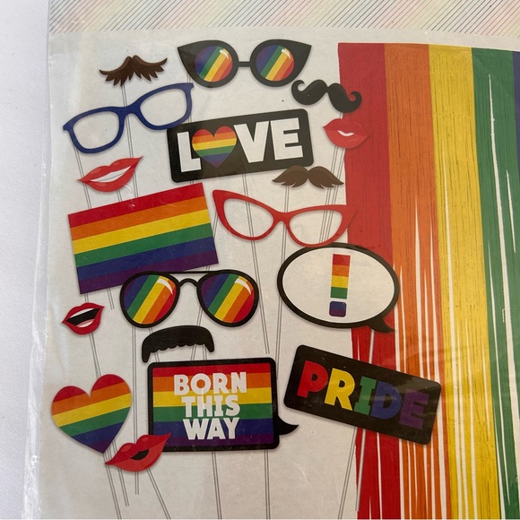 PRIDE DECORATIONS BUNDLE NWT - Picture 6 of 11